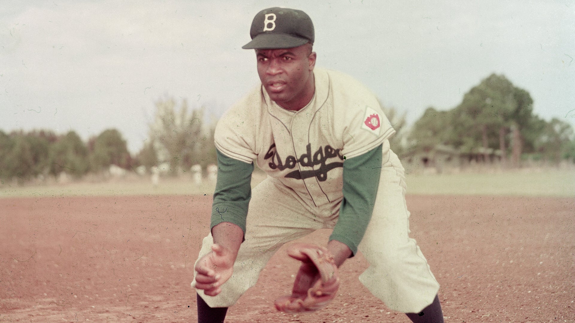 Jackie-robinson-plays-ball