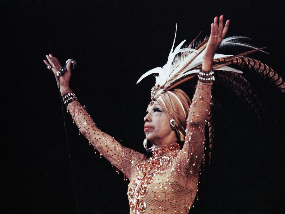 Josephine Baker - entertainer -1200 X 900