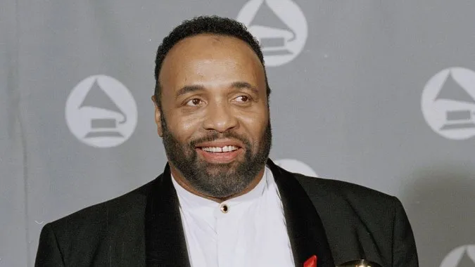 Andrae Crouch - 675 X 380