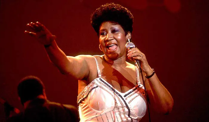 Aretha-Franklin-700-X-408